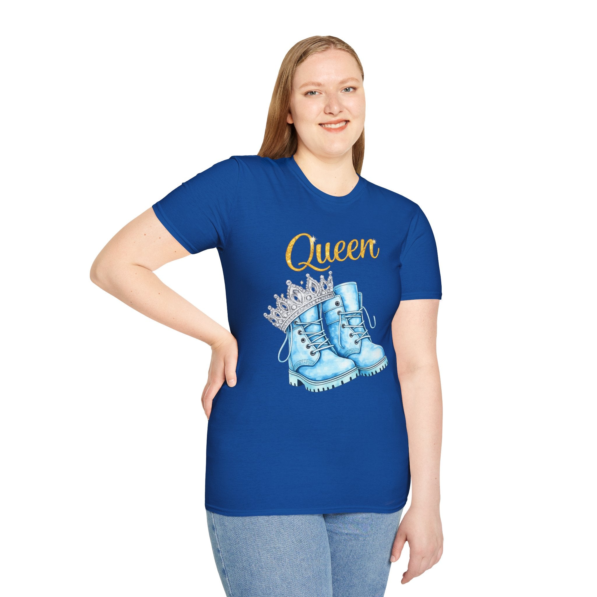 Queen Light Blue Boots Shirt – Pink Crown Graphic Tee, Cute Girly Streetwear, Fashion Queen Outfit, Trendy Women’s Statement T-Shirt