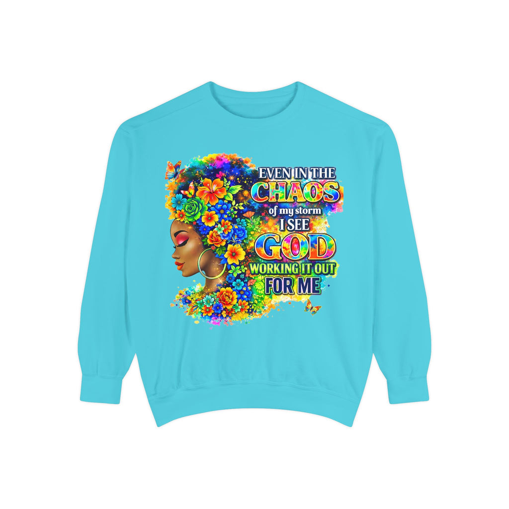Even In The Midst I See God Sweatshirt – Faith-Based Floral Graphic Crewneck, Inspirational Christian Women’s Sweatshirt, Purple & Gold Aesthetic