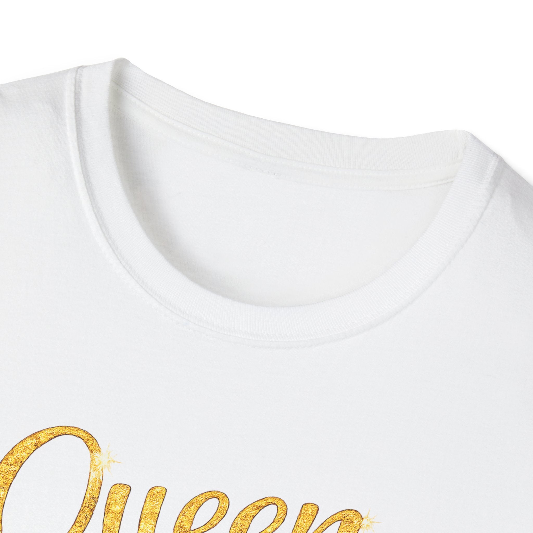 Queen Light Blue Boots Shirt – Pink Crown Graphic Tee, Cute Girly Streetwear, Fashion Queen Outfit, Trendy Women’s Statement T-Shirt