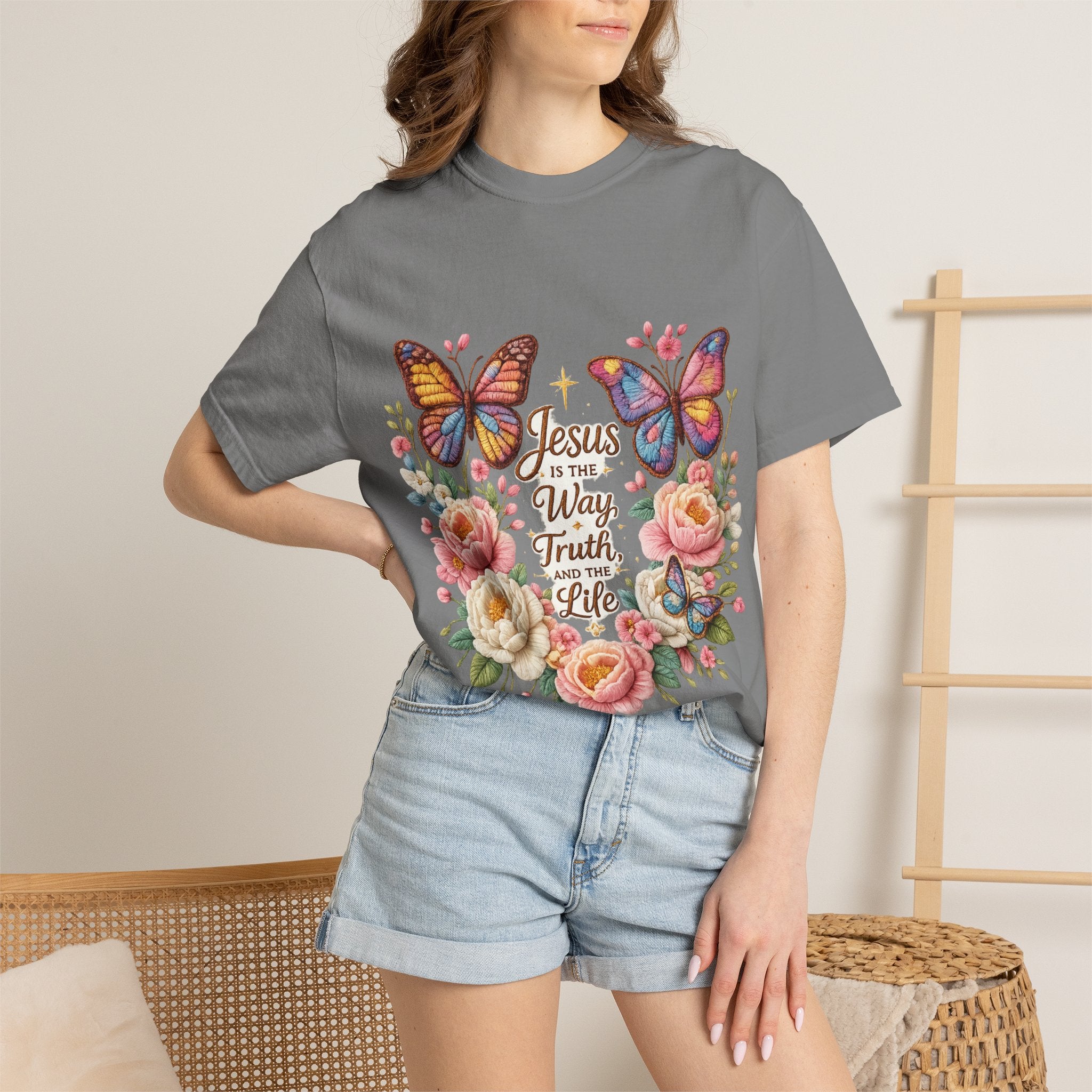 The One in Me Is Greater Shirt – Christian Crochet Style Graphic Tee, Faith Based Inspirational Bible Verse Shirt, Cute Religious Gift for Women