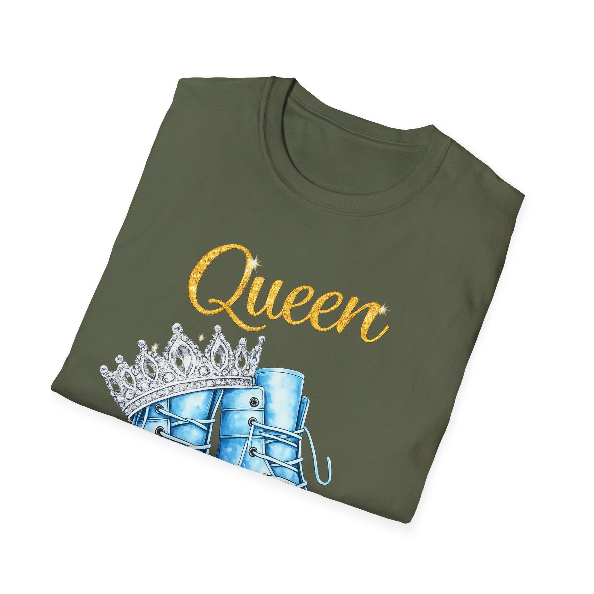 Queen Light Blue Boots Shirt – Pink Crown Graphic Tee, Cute Girly Streetwear, Fashion Queen Outfit, Trendy Women’s Statement T-Shirt