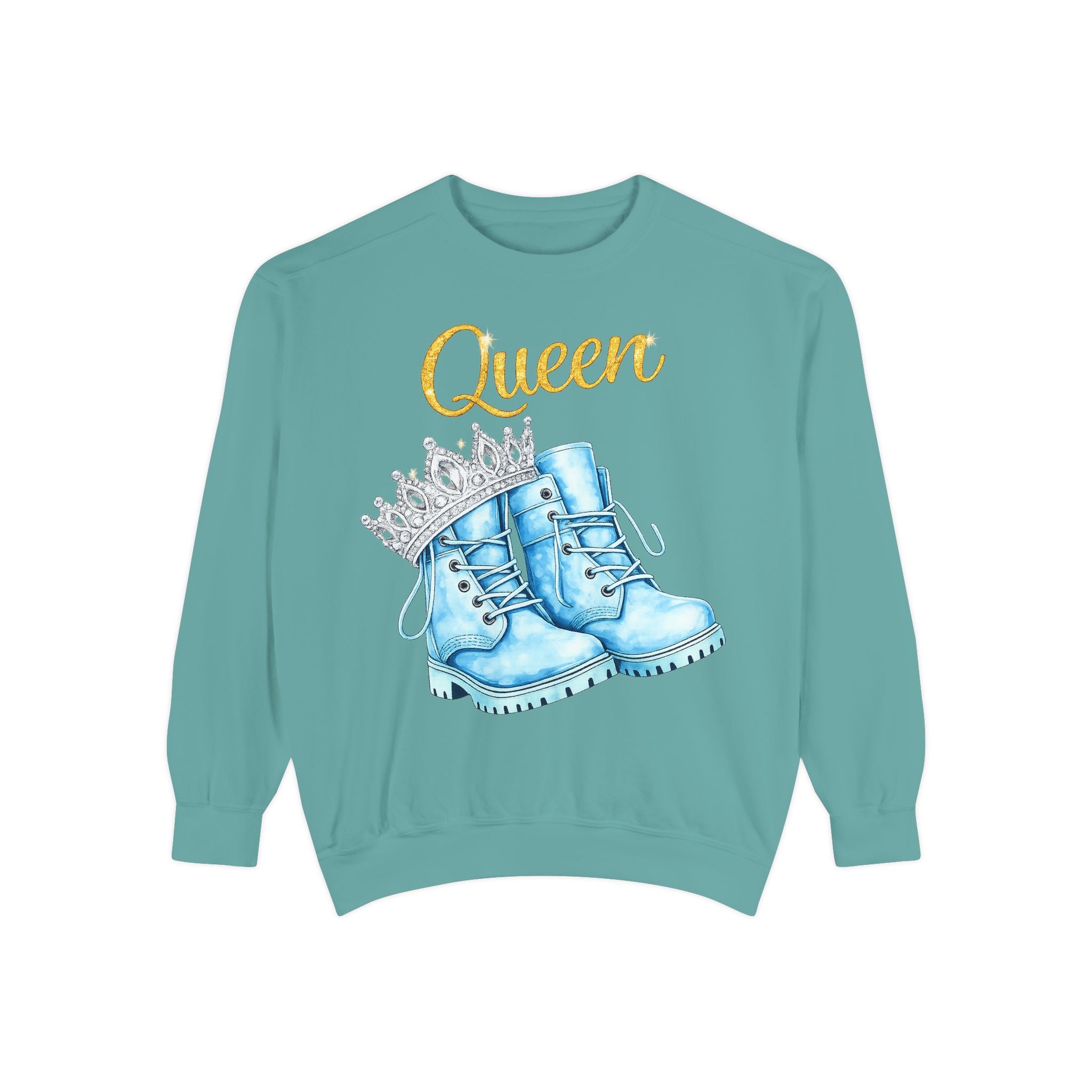 Queen Light Blue Boots Shirt – Pink Crown Graphic Tee, Cute Girly Streetwear, Fashion Queen Outfit, Trendy Women’s Statement T-Shirt