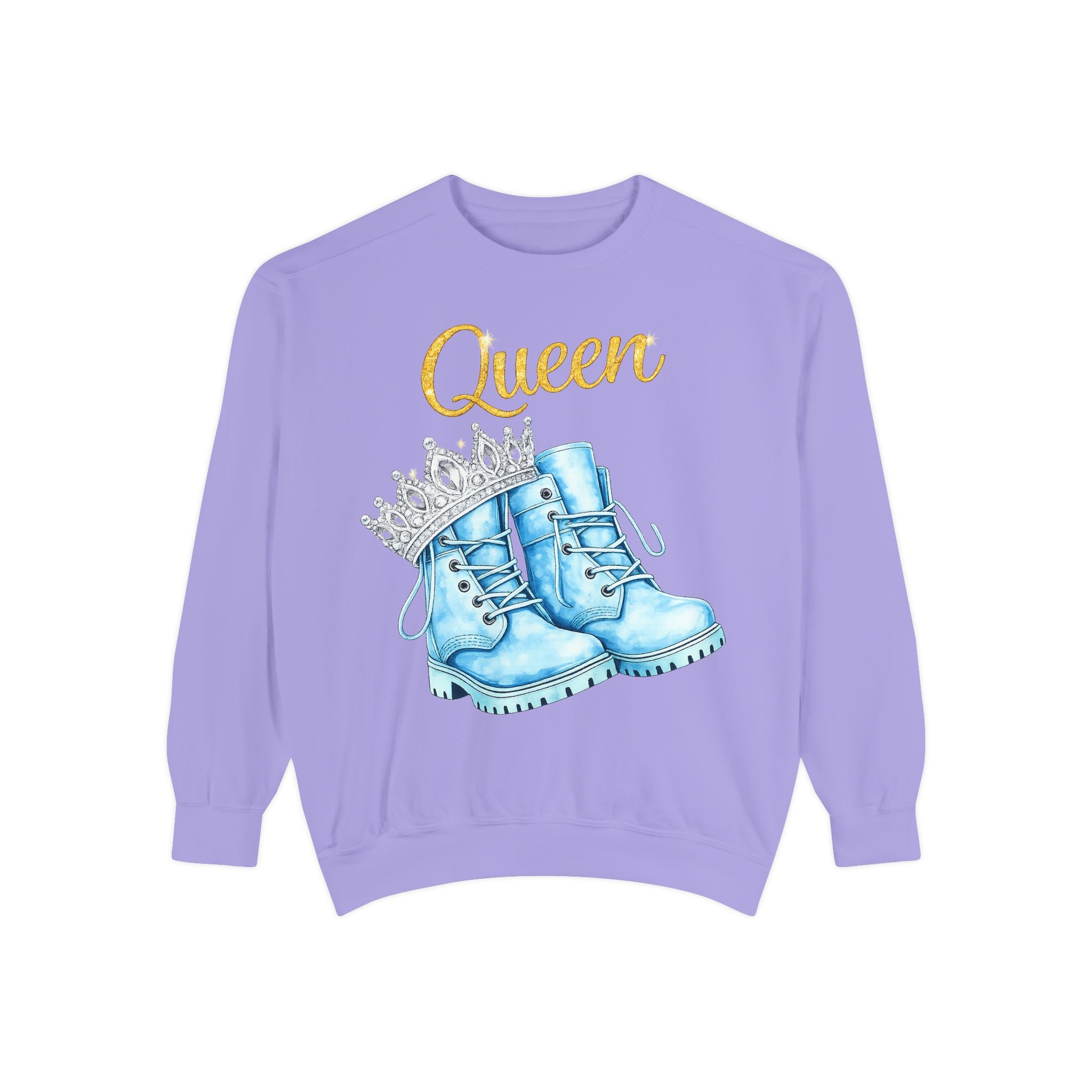 Queen Light Blue Boots Shirt – Pink Crown Graphic Tee, Cute Girly Streetwear, Fashion Queen Outfit, Trendy Women’s Statement T-Shirt