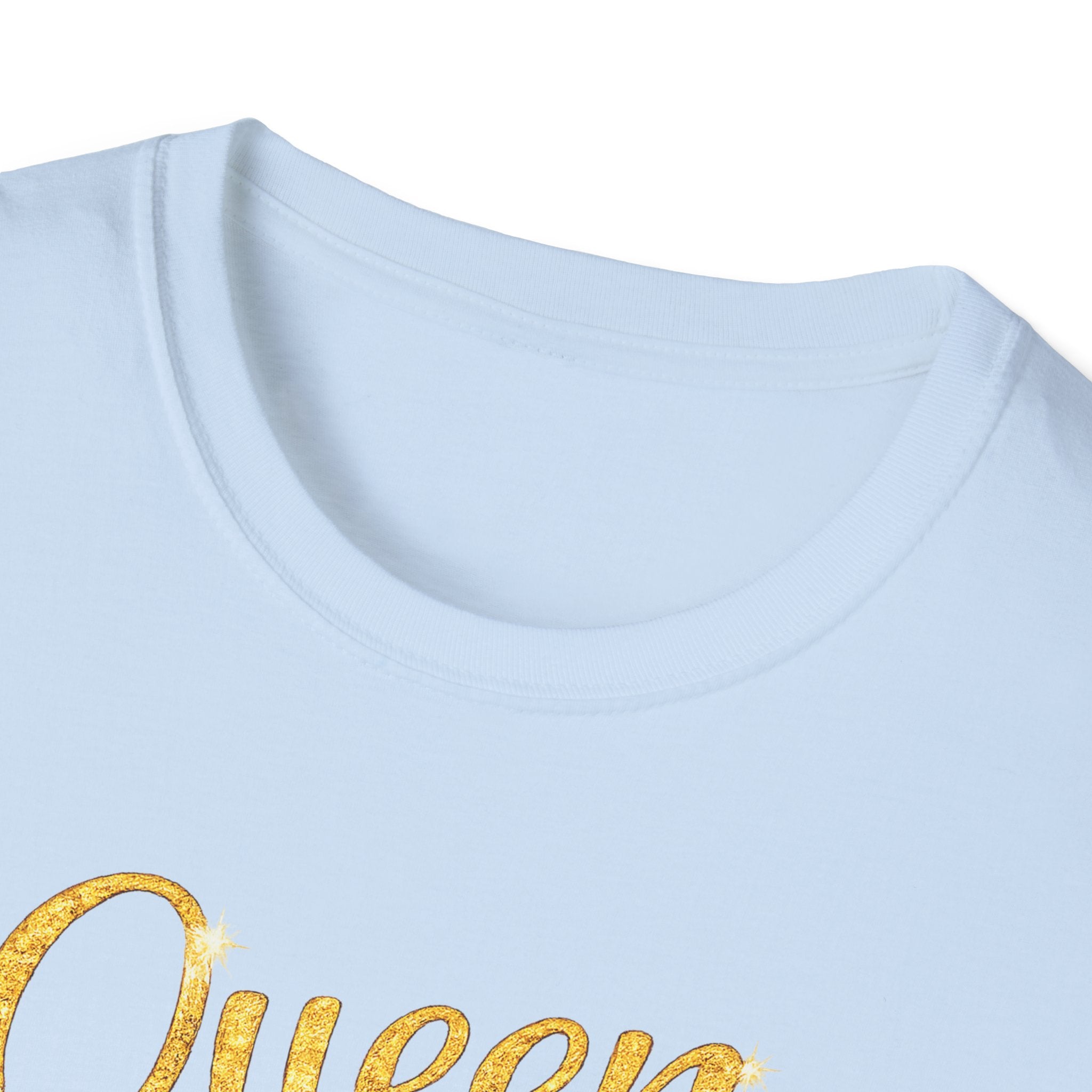 Queen Light Blue Boots Shirt – Pink Crown Graphic Tee, Cute Girly Streetwear, Fashion Queen Outfit, Trendy Women’s Statement T-Shirt