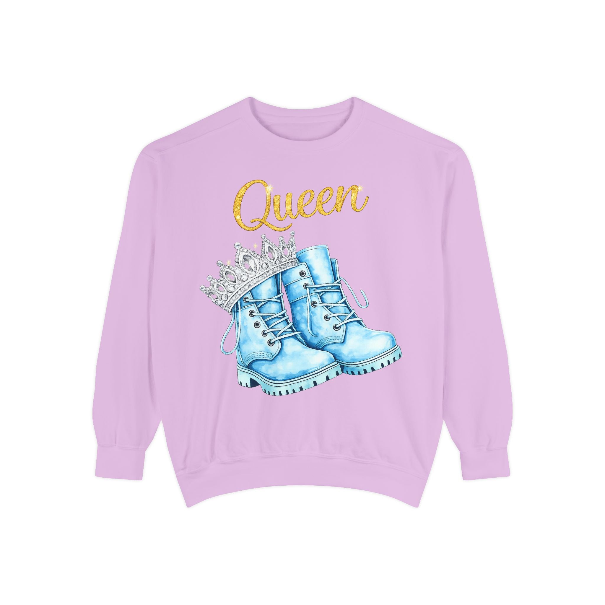 Queen Light Blue Boots Shirt – Pink Crown Graphic Tee, Cute Girly Streetwear, Fashion Queen Outfit, Trendy Women’s Statement T-Shirt