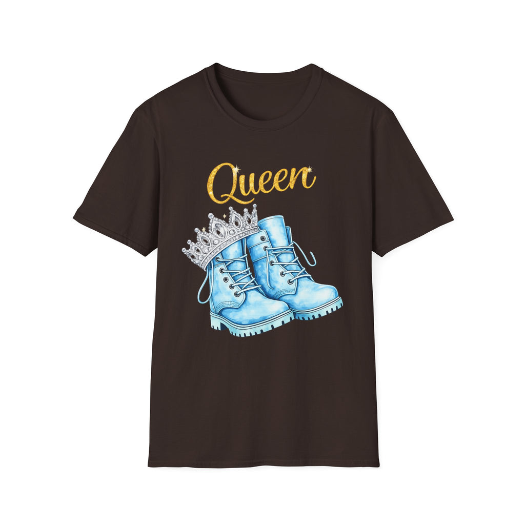 Queen Light Blue Boots Shirt – Pink Crown Graphic Tee, Cute Girly Streetwear, Fashion Queen Outfit, Trendy Women’s Statement T-Shirt