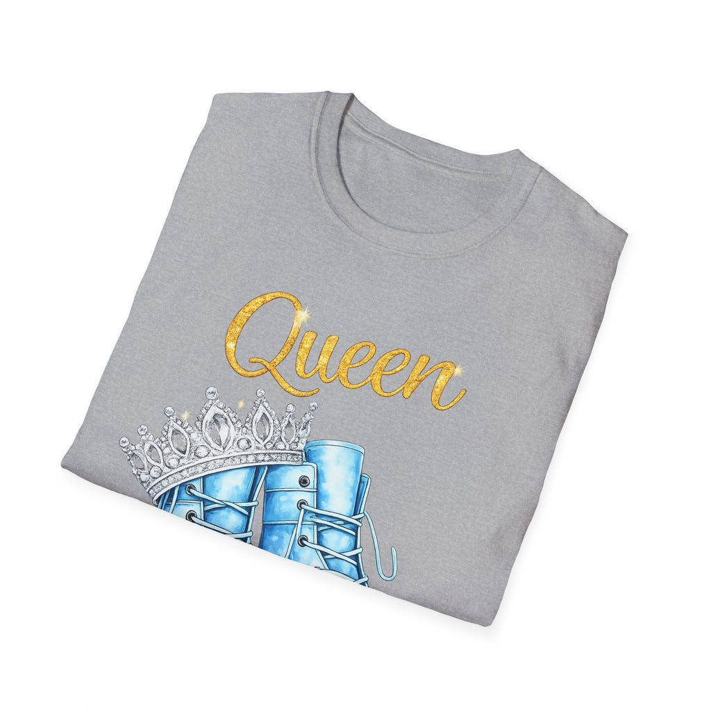 Queen Light Blue Boots Shirt – Pink Crown Graphic Tee, Cute Girly Streetwear, Fashion Queen Outfit, Trendy Women’s Statement T-Shirt