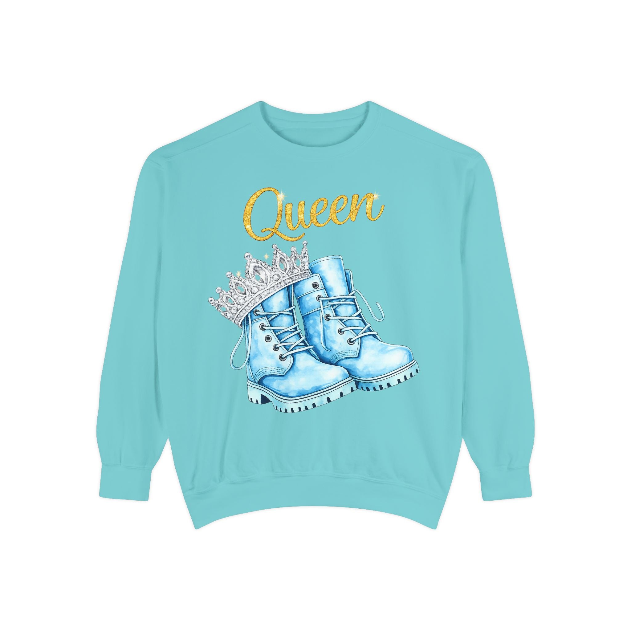 Queen Light Blue Boots Shirt – Pink Crown Graphic Tee, Cute Girly Streetwear, Fashion Queen Outfit, Trendy Women’s Statement T-Shirt