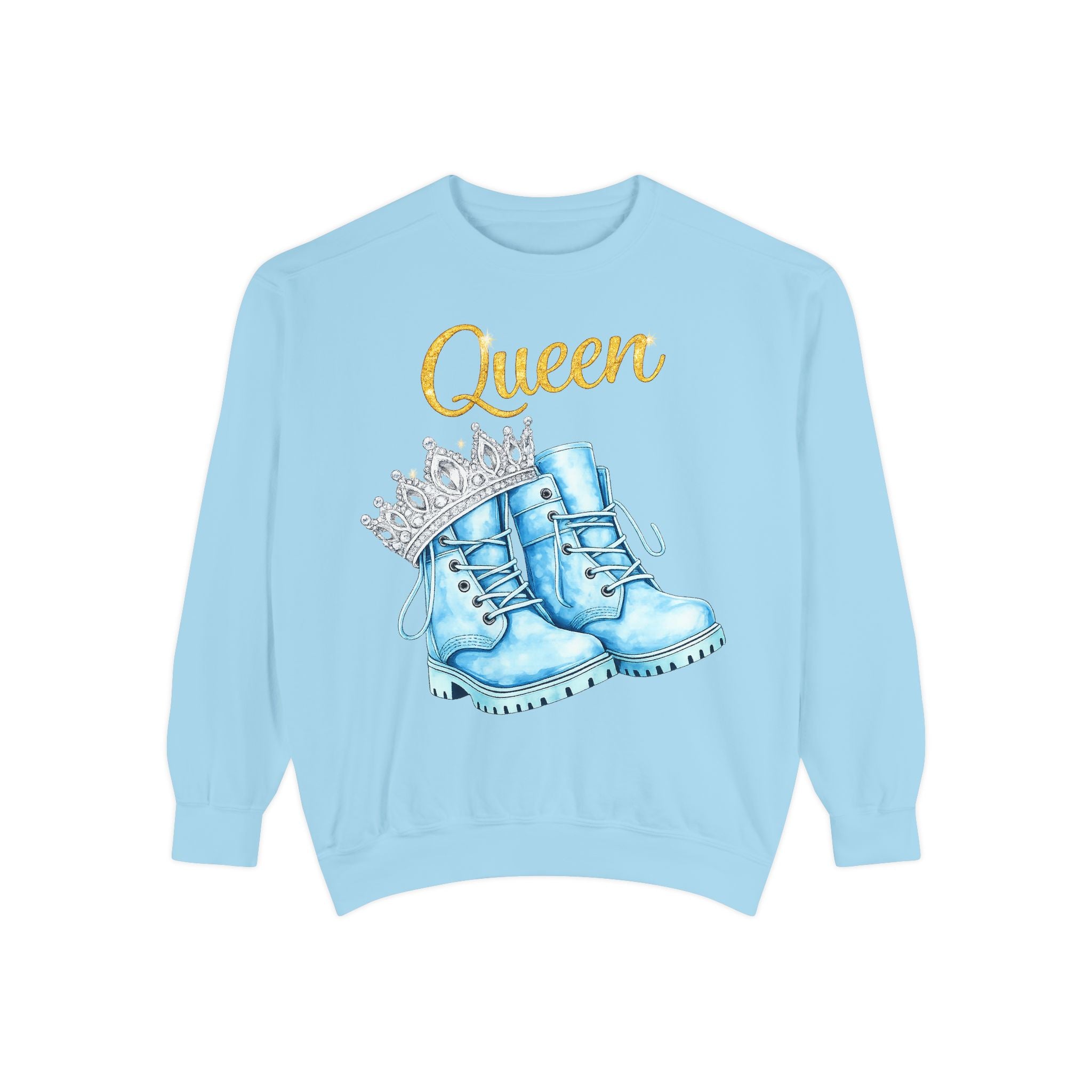 Queen Light Blue Boots Shirt – Pink Crown Graphic Tee, Cute Girly Streetwear, Fashion Queen Outfit, Trendy Women’s Statement T-Shirt
